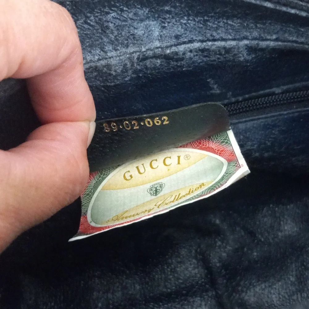 Authentic Vintage Gucci GG Monogram Supreme Tubular Satchel Bag - Picture 10 of 10